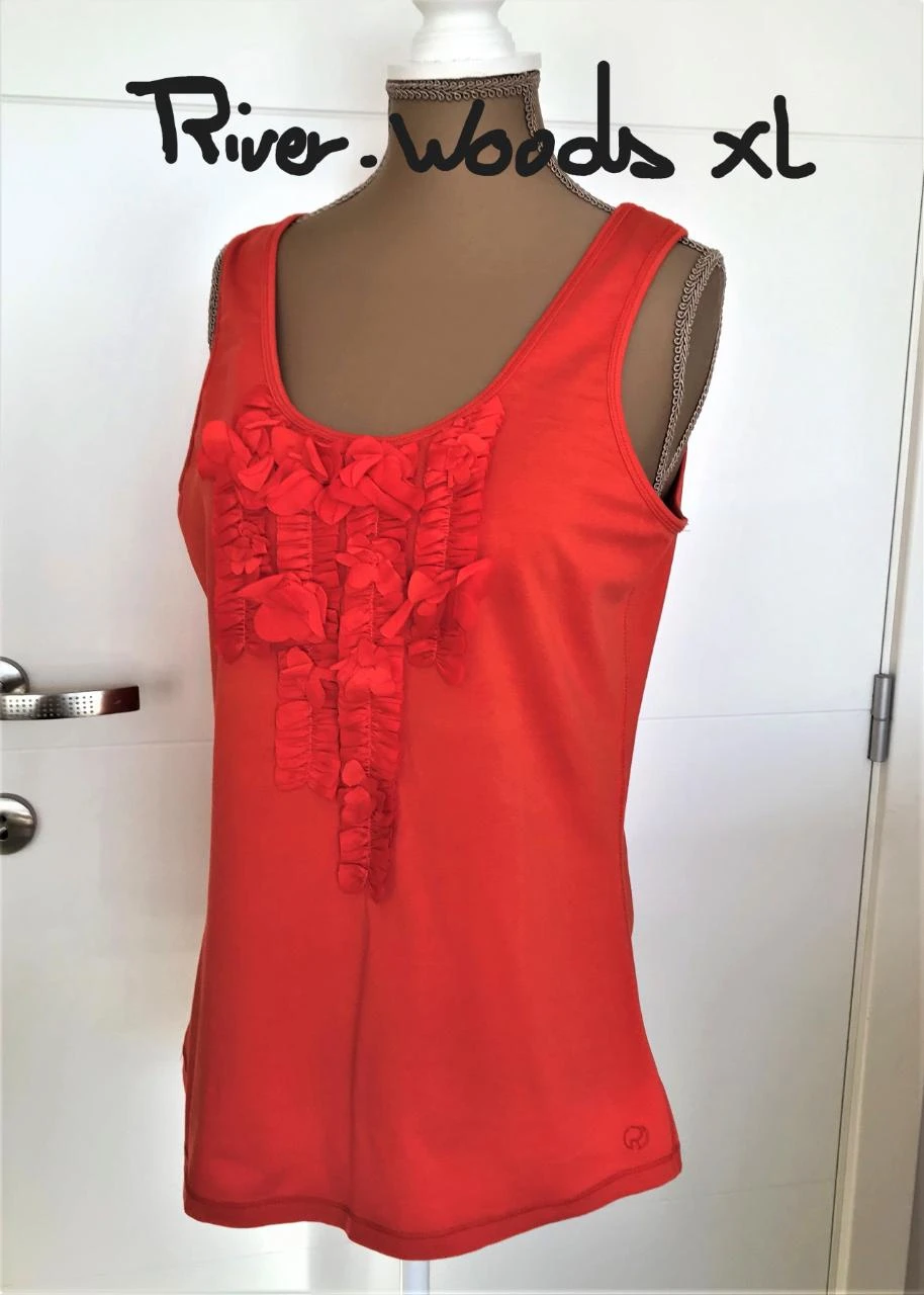 RiverWoods XL rode top met fantasie voorkant .